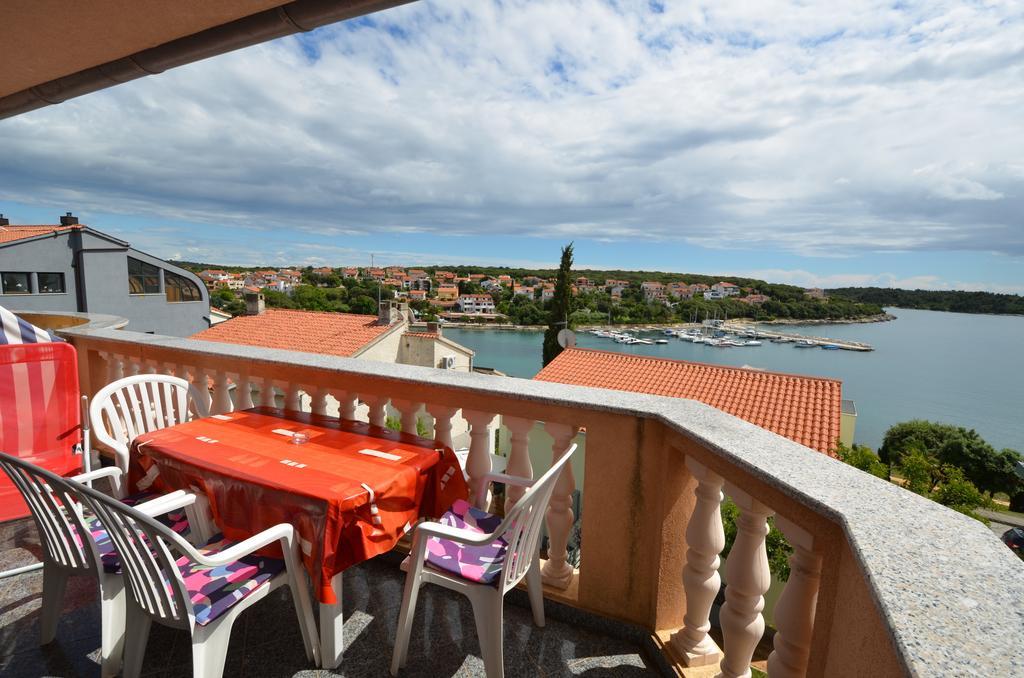 Apartments Villa Bartol Pula Exterior photo